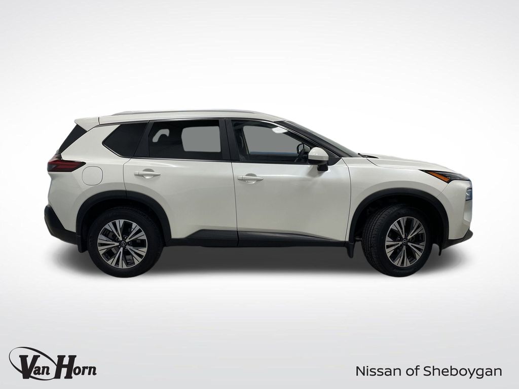 2023 Nissan Rogue SV photo 2