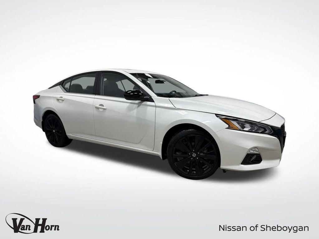 Used 2022 Nissan Altima 2.5 SR Sedan