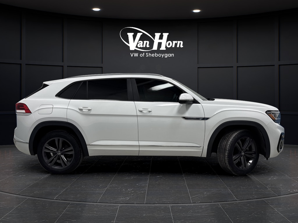 Used 2021 Volkswagen Atlas Cross Sport 3.6L V6 SE w/Technology R-Line SUV