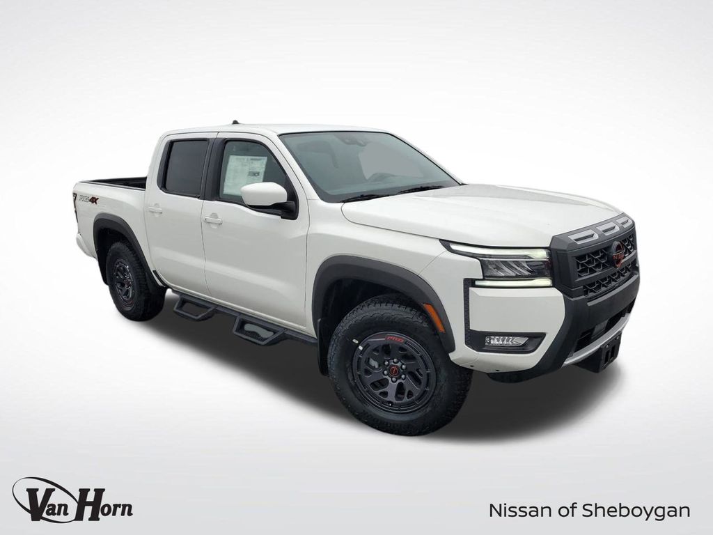 2025 Nissan Frontier PRO-4X's photo