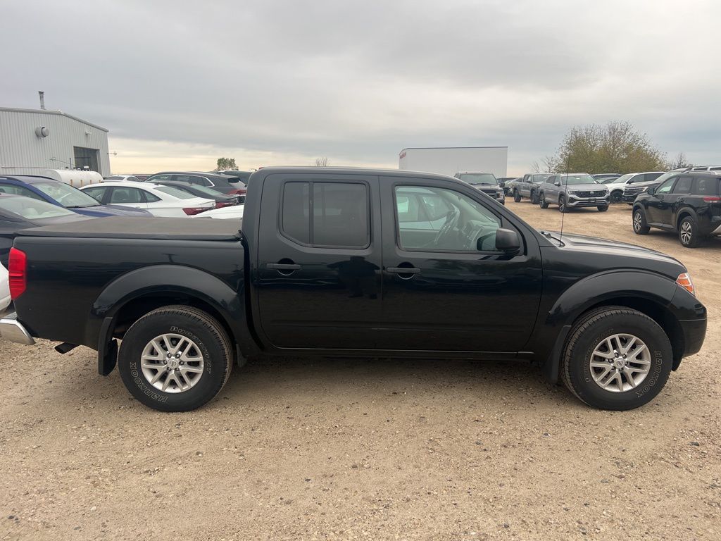 2019 Nissan Frontier SV photo 2