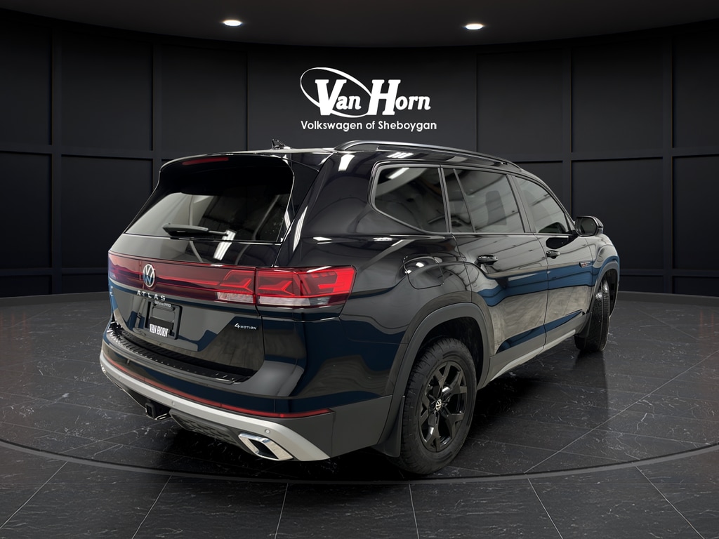 Used 2024 Volkswagen Atlas 2.0T Peak Edition SEL SUV