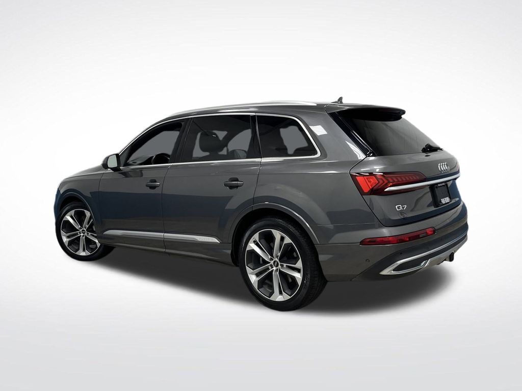 2021 Audi Q7 55 Premium photo 3