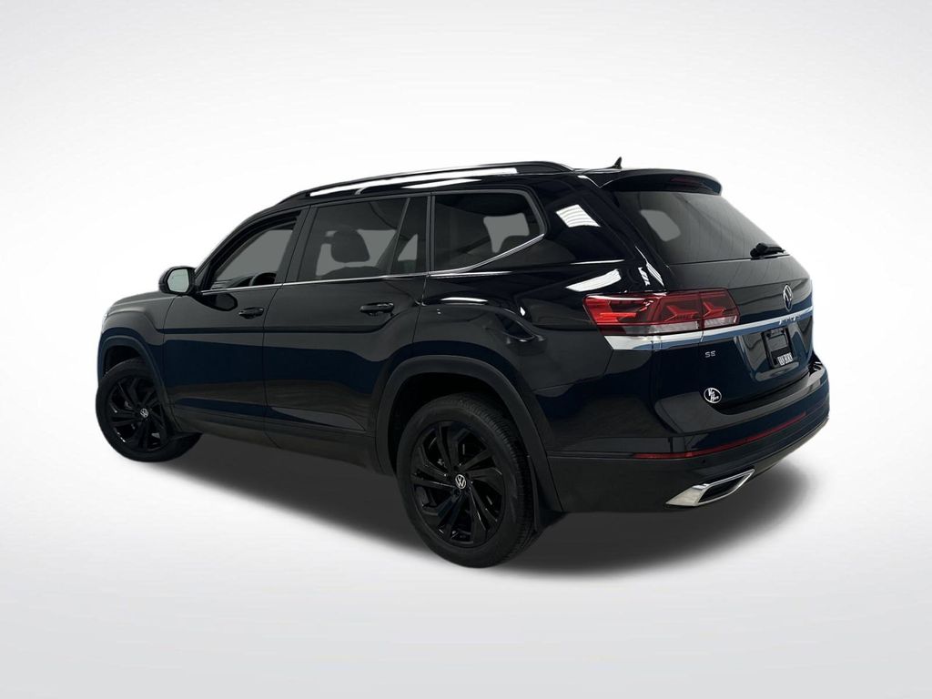 2023 Volkswagen Atlas SE Technology photo 2