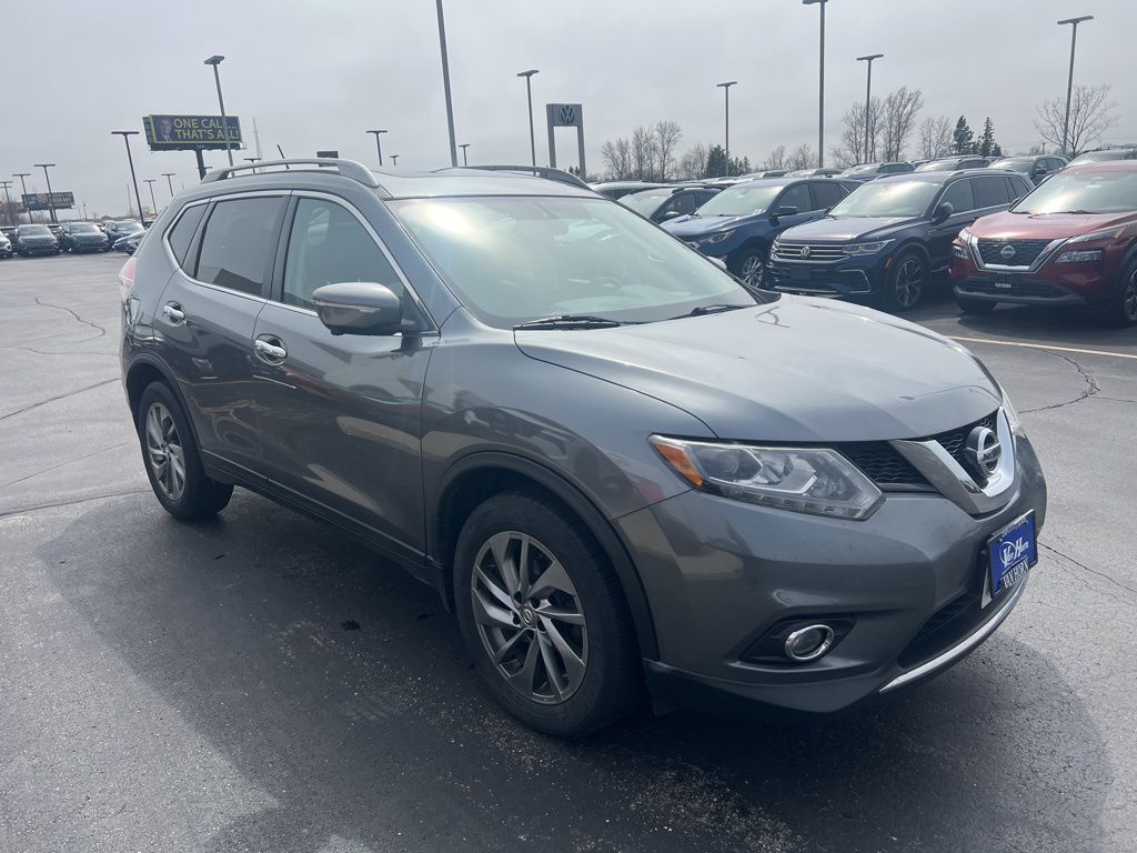 2015 Nissan Rogue SL FWD's photo