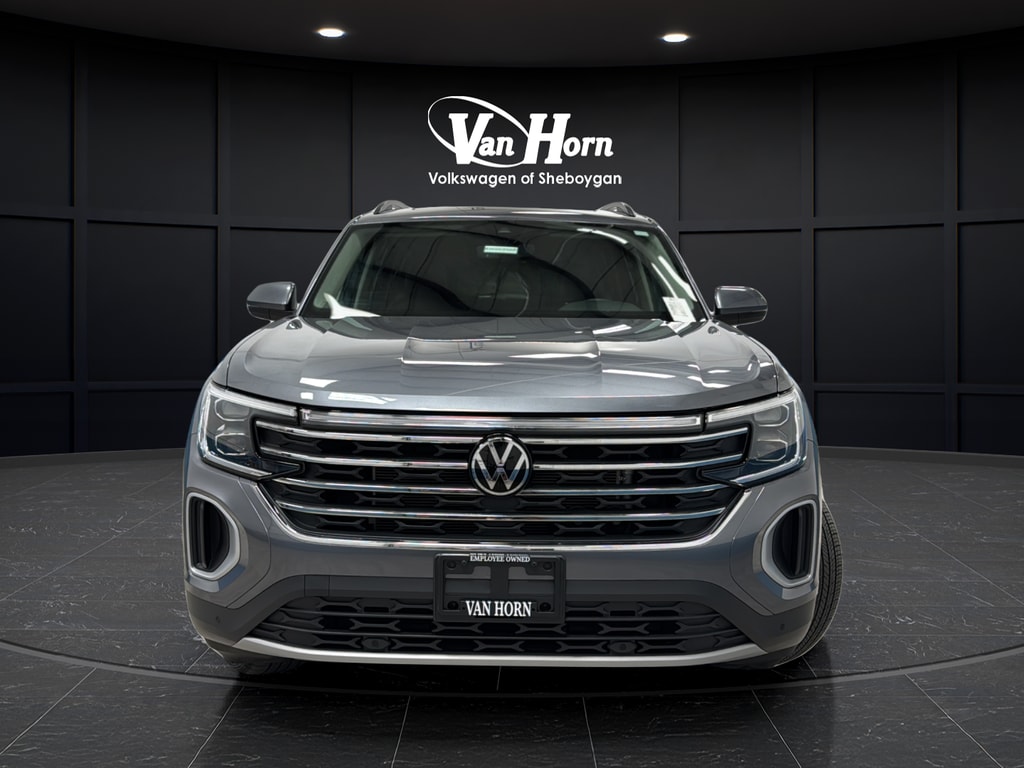 Used 2024 Volkswagen Atlas 2.0T SE w/Technology SUV