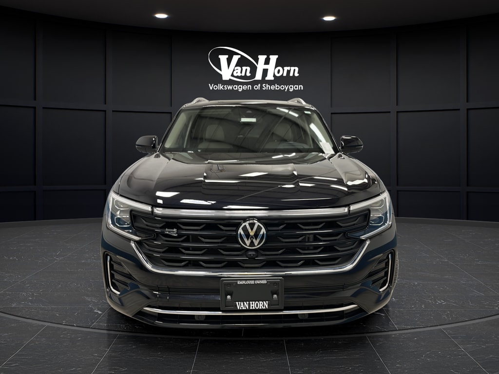 Used 2024 Volkswagen Atlas 2.0T SEL Premium R-Line SUV