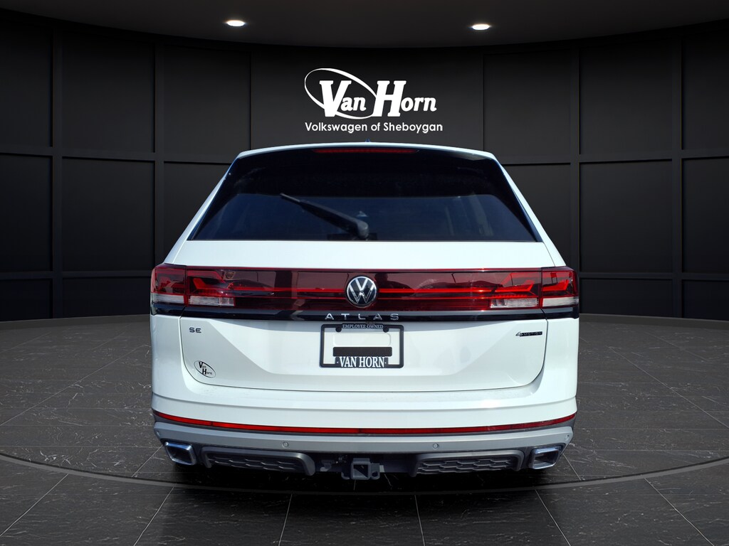 Used 2024 Volkswagen Atlas 2.0T Peak Edition SE w/Technology SUV