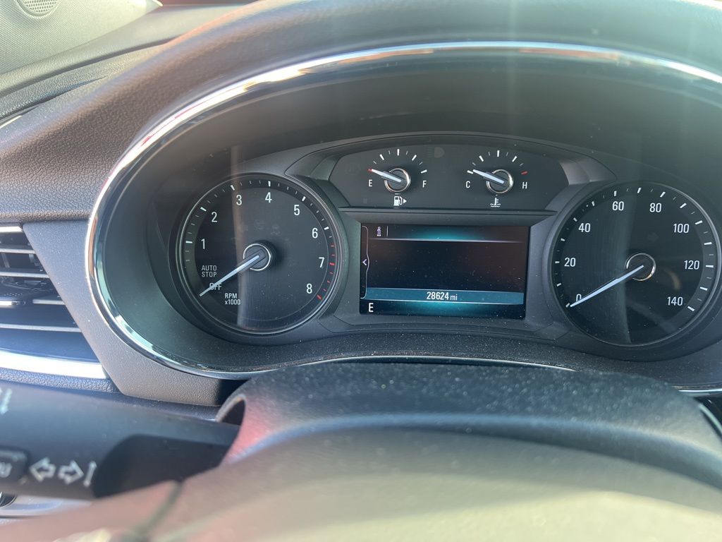 2019 Buick Encore Essence photo 2