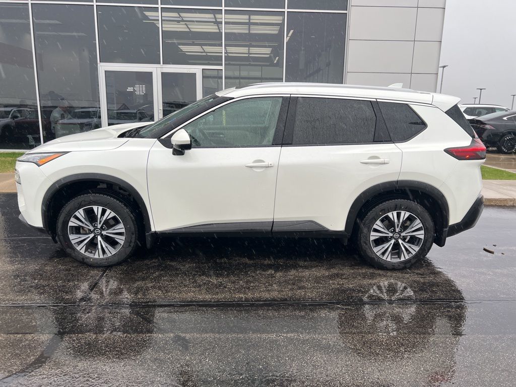 2021 Nissan Rogue SV FWD's photo