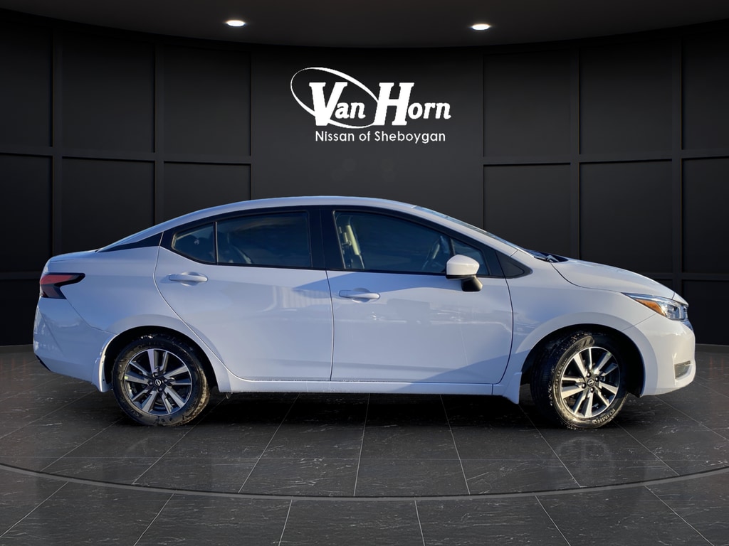 New 2025 Nissan Versa 1.6 SV Sedan