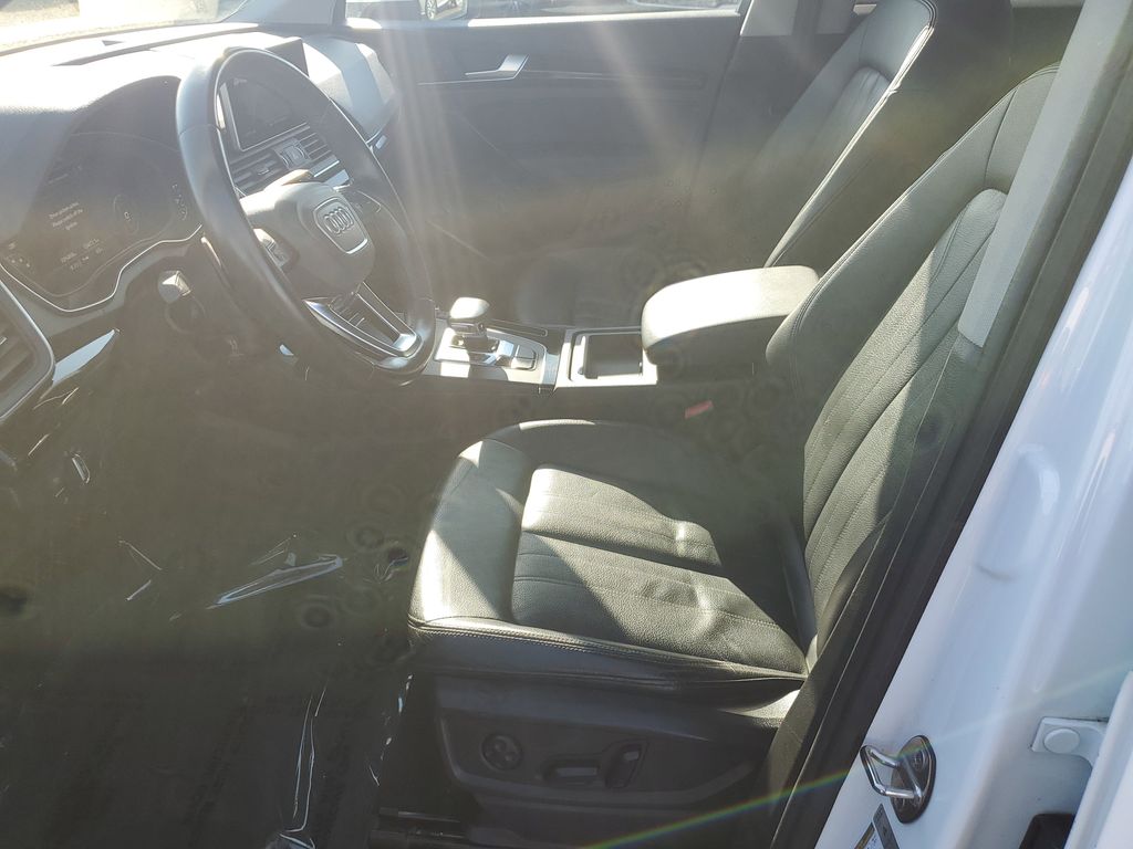 2018 Audi Q5 2.0T Premium photo 4