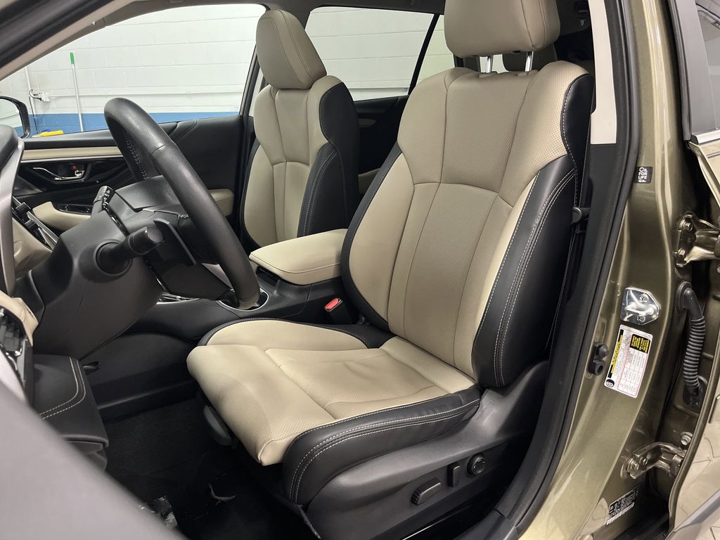 2024 Subaru Outback Limited XT photo 4