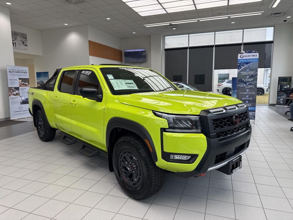 2026 Nissan Frontier PRO-4X's photo