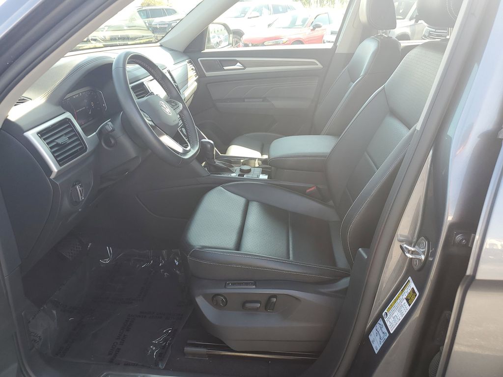 2021 Volkswagen Atlas V6 SEL photo 4