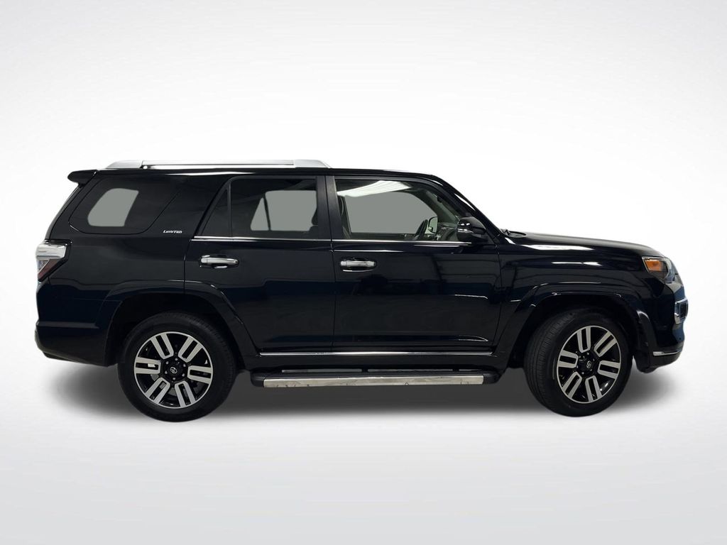 2015 Toyota 4Runner SR5 Premium photo 2
