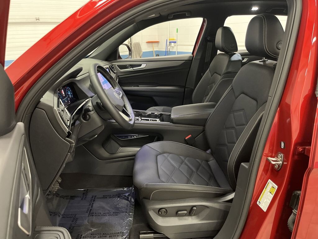 Used 2024 Volkswagen Atlas Cross Sport 2.0T SE w/Technology SUV