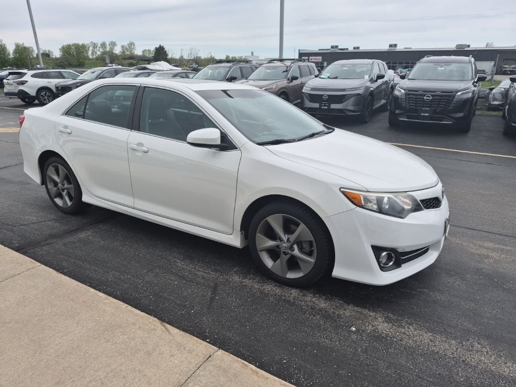 2014 Toyota Camry's photo