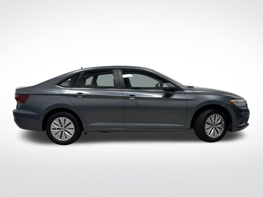 2019 Volkswagen Jetta 1.4T S photo 2