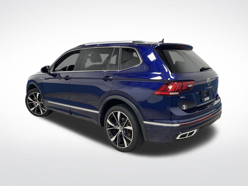2022 Volkswagen Tiguan SEL Premium R-Line photo 3