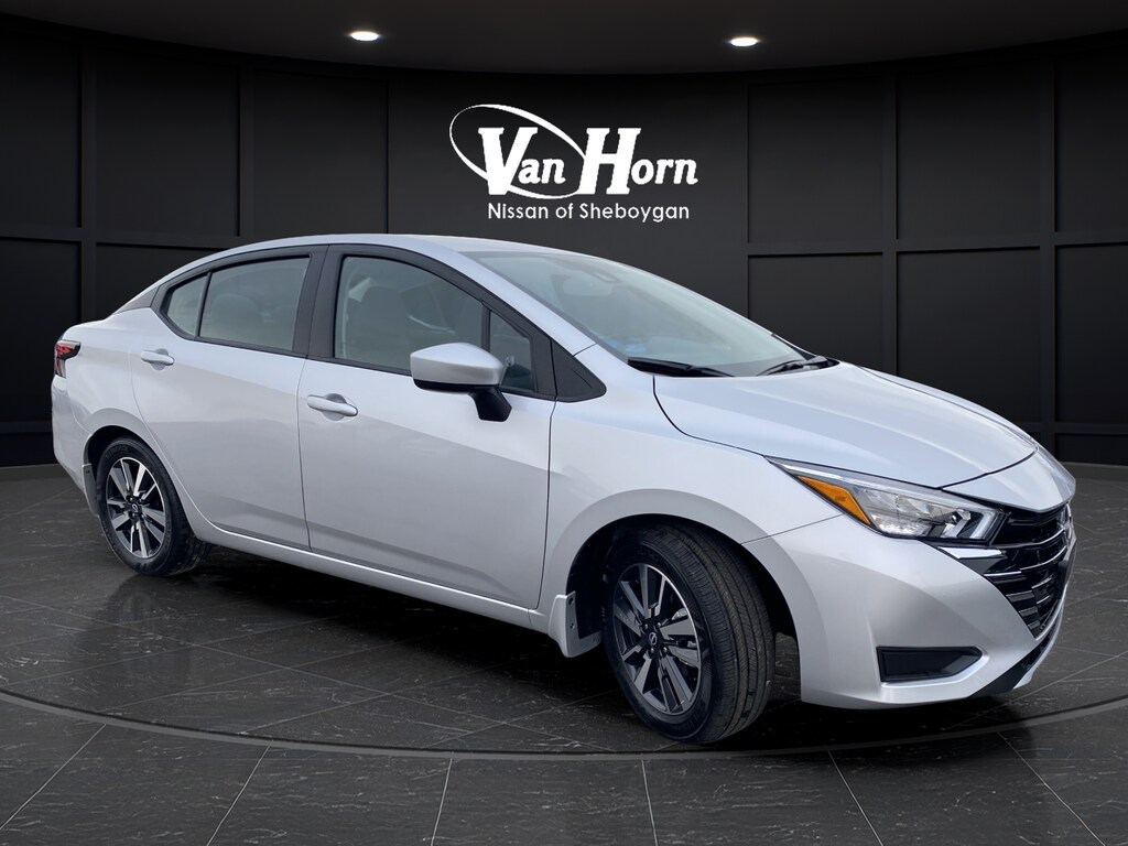 New 2025 Nissan Versa 1.6 SV Sedan