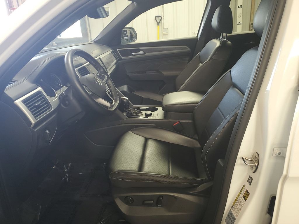 Used 2021 Volkswagen Atlas Cross Sport 2.0T SE w/Technology 4MOTION SUV