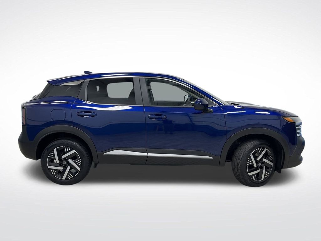 2025 Nissan Kicks SV photo 2