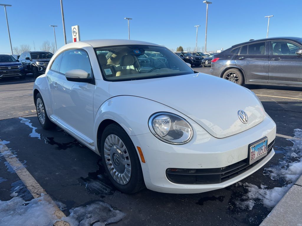 2016 Volkswagen Beetle SE's photo