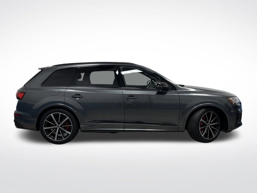 2021 Audi SQ7 Premium Plus photo 2