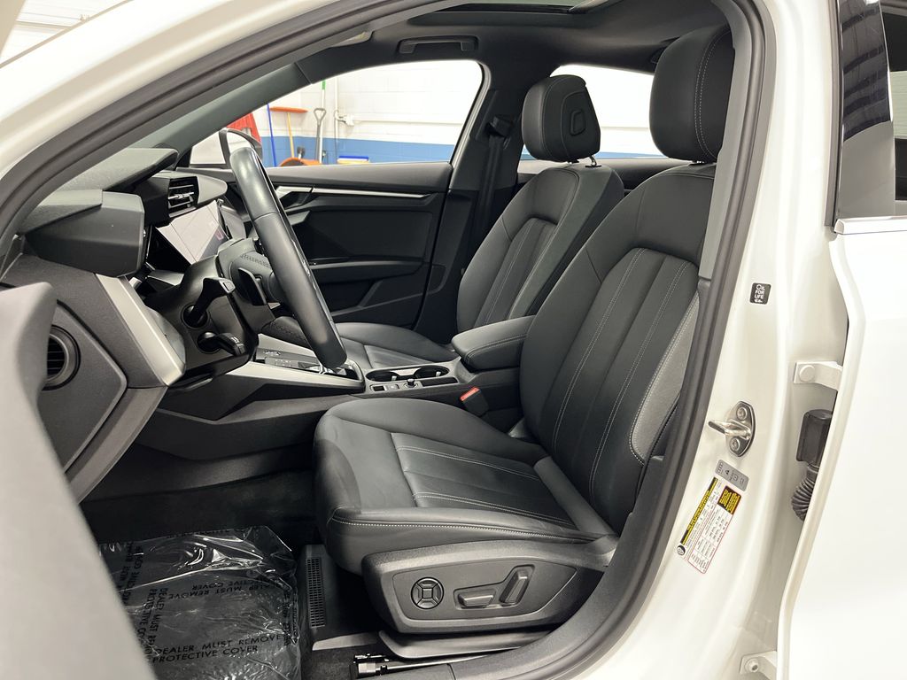 2022 Audi A3 40 Premium photo 3