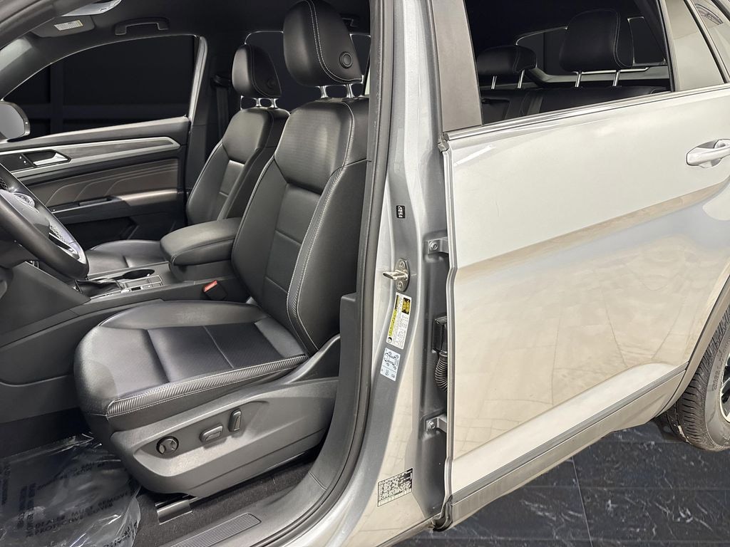 Used 2021 Volkswagen Atlas Cross Sport 2.0T SE SUV