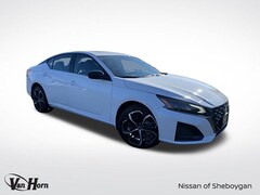 2025 Nissan Altima SR Sedan