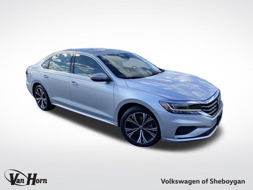 Used 2021 Volkswagen Passat 2.0T SE Sedan