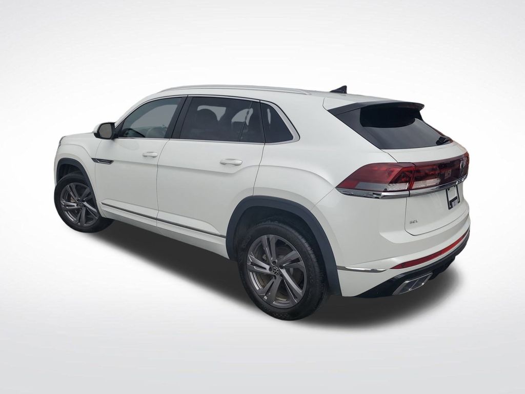 2024 Volkswagen Atlas Cross Sport SEL R-Line photo 2
