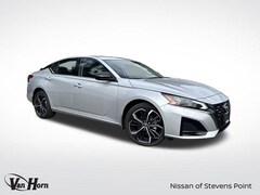 2025 Nissan Altima SR Sedan