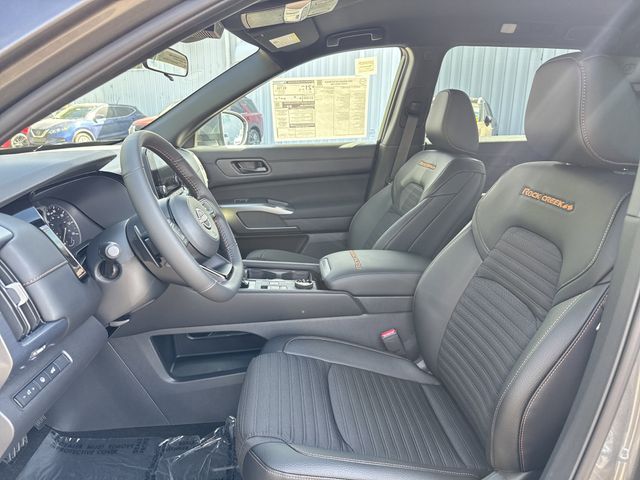 2025 Nissan Pathfinder Rock Creek photo 4