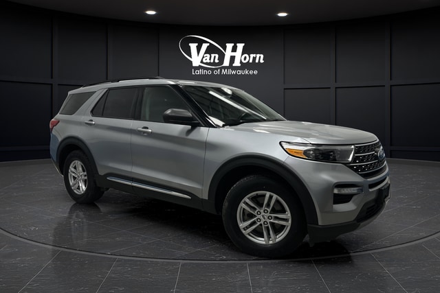 2023 Ford Explorer XLT 4WD's photo