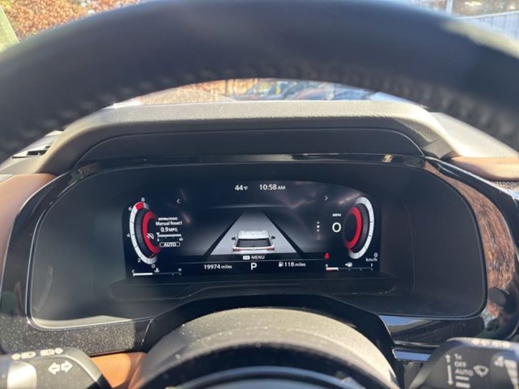 Used 2024 Nissan Pathfinder Platinum SUV