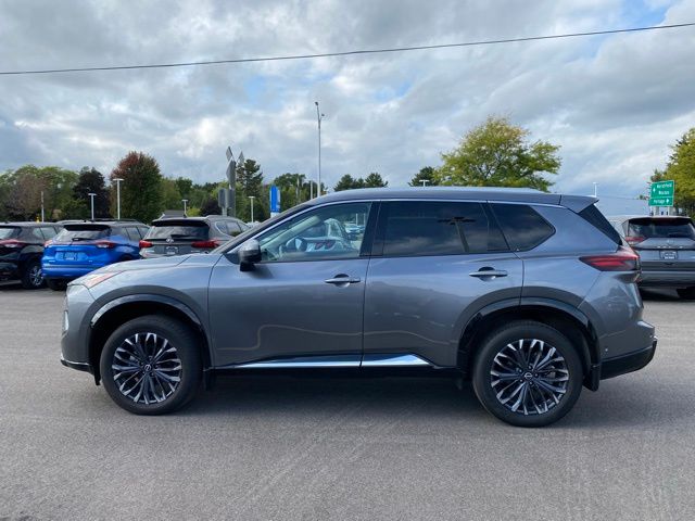 2024 Nissan Rogue Platinum photo 3