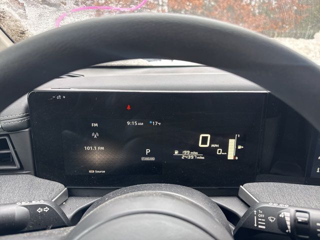 2025 Nissan Kicks SV photo 3