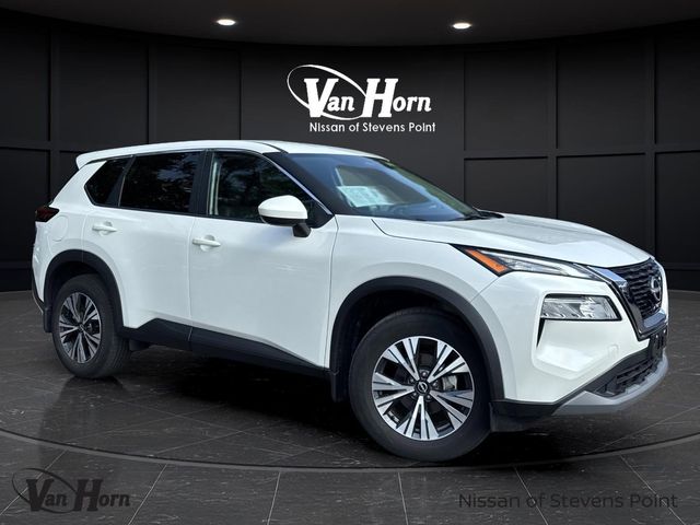 2023 Nissan Rogue SV's photo
