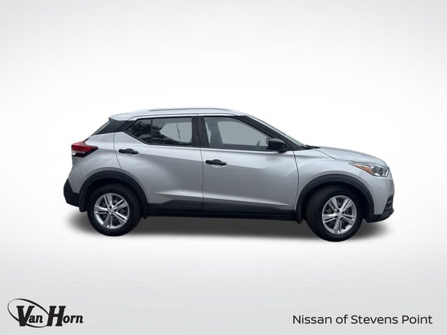 Used 2018 Nissan Kicks S with VIN 3N1CP5CU3JL535139 for sale in Stevens Point, WI