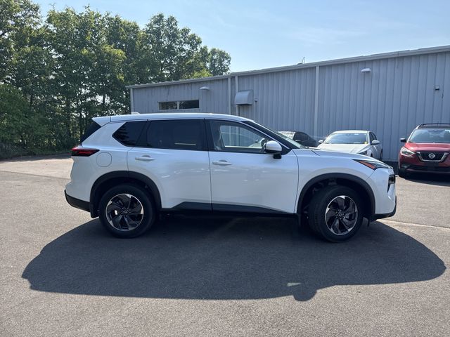 Used 2024 Nissan Rogue SV with VIN JN8BT3BB9RW420306 for sale in Stevens Point, WI