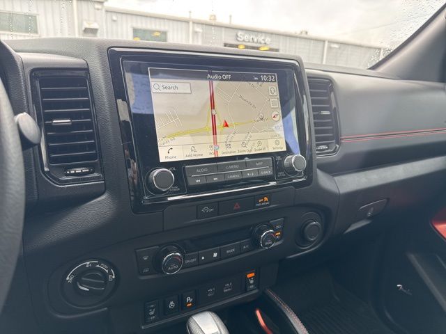 2023 Nissan Frontier PRO-4X photo 4