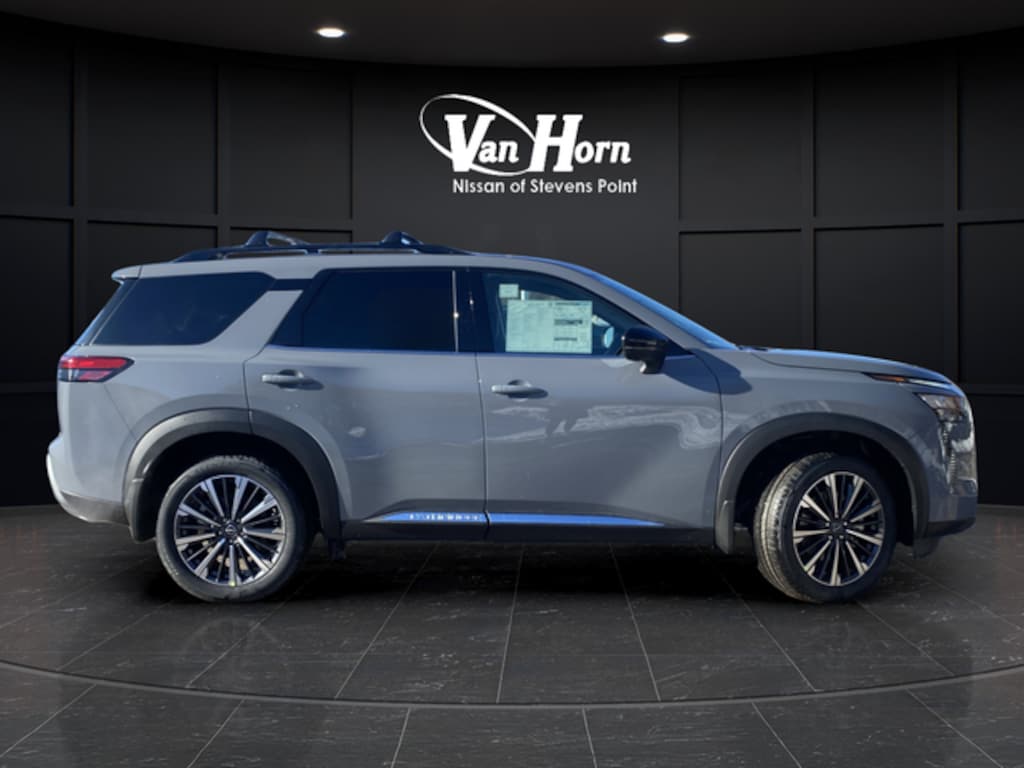 New 2026 Nissan Pathfinder Platinum SUV