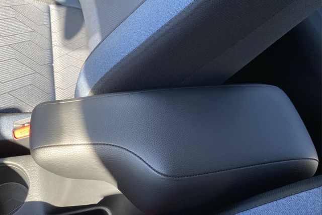 2025 Nissan Versa Sedan SV - Photo 19
