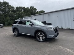 2025 Nissan Pathfinder Platinum SUV