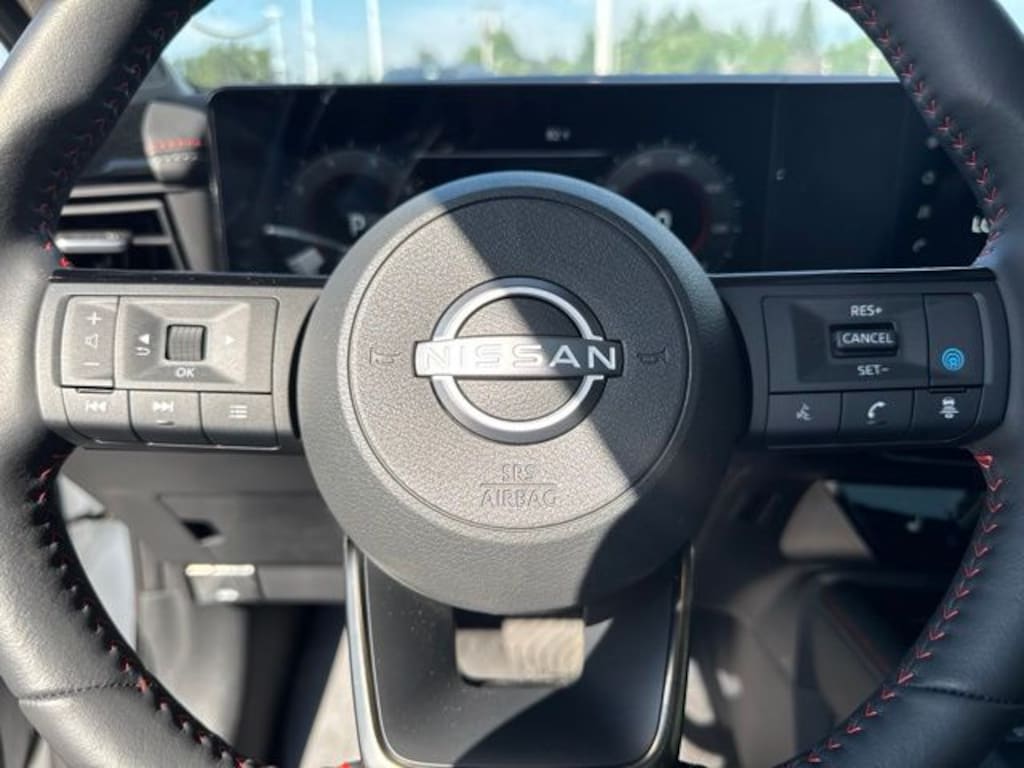 Used 2025 Nissan Kicks SR SUV