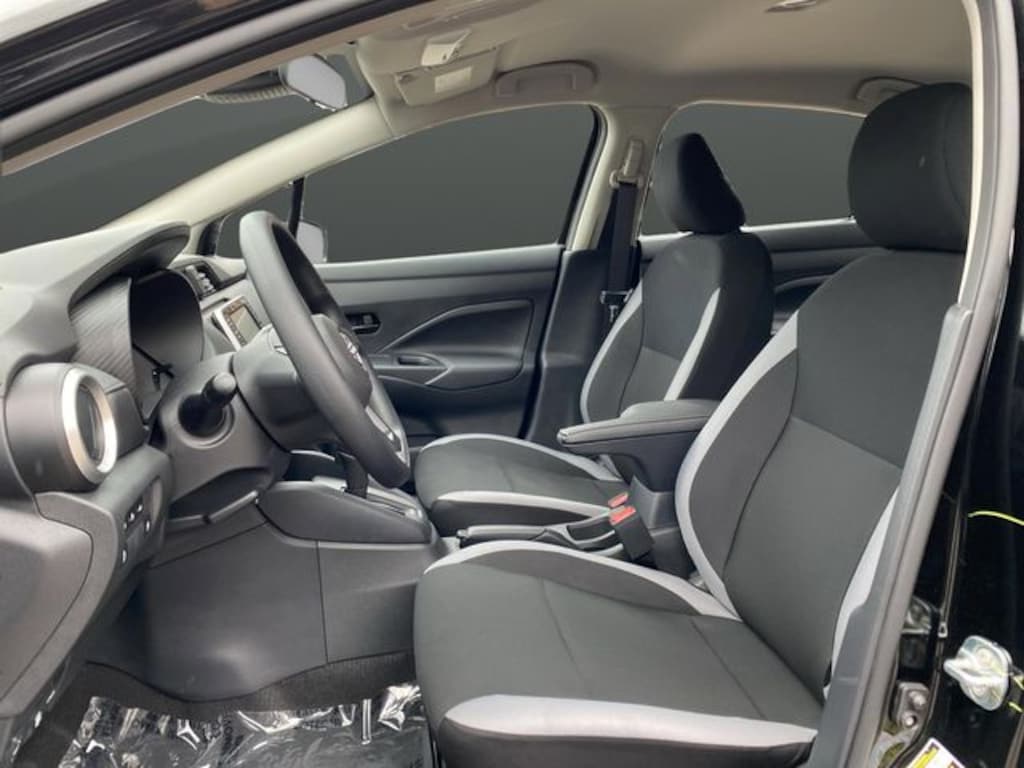 New 2025 Nissan Versa 1.6 S Sedan