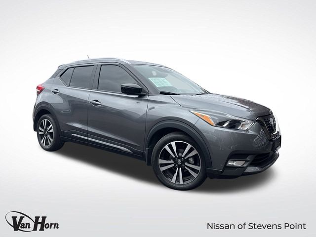 2020 Nissan Kicks SR